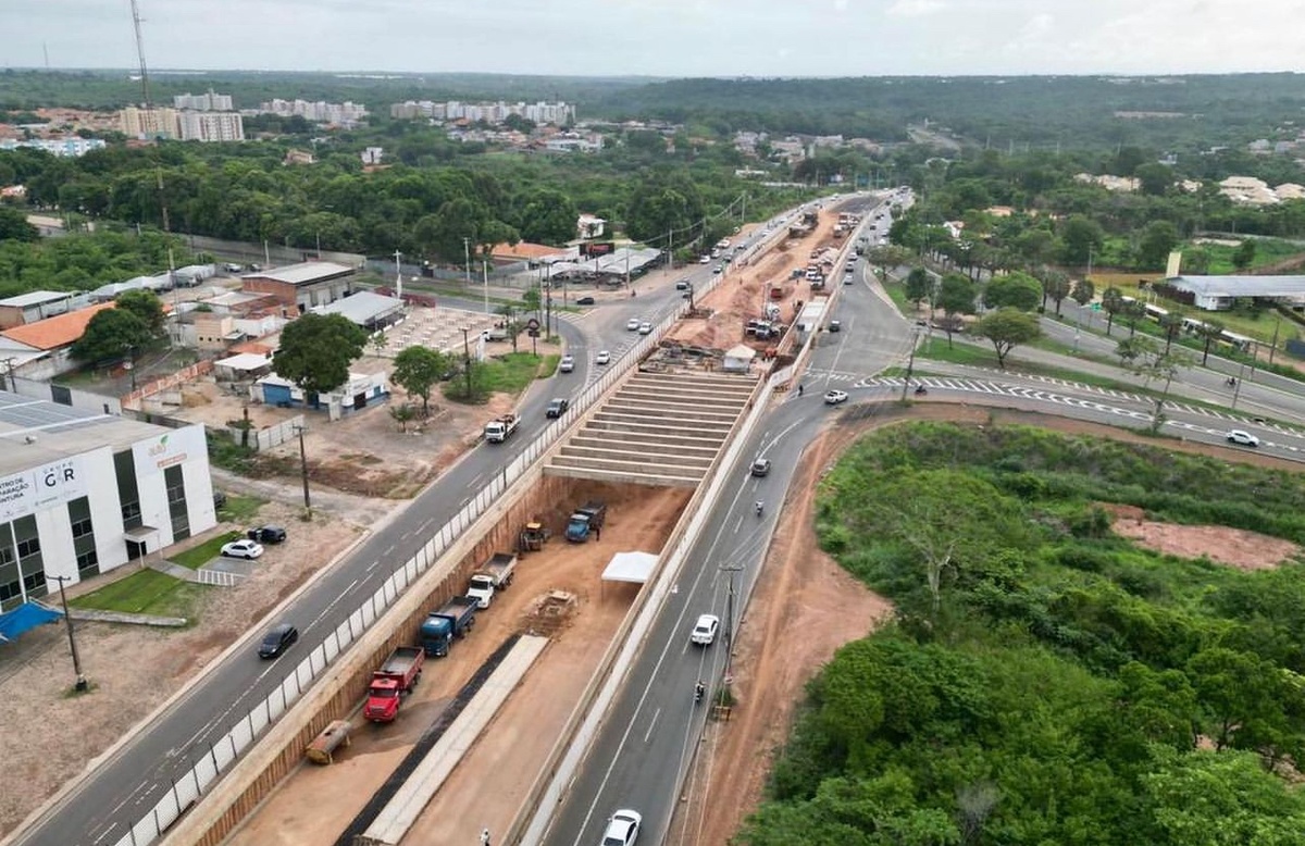 Obra de rebaixamento da Avenida João XXIII