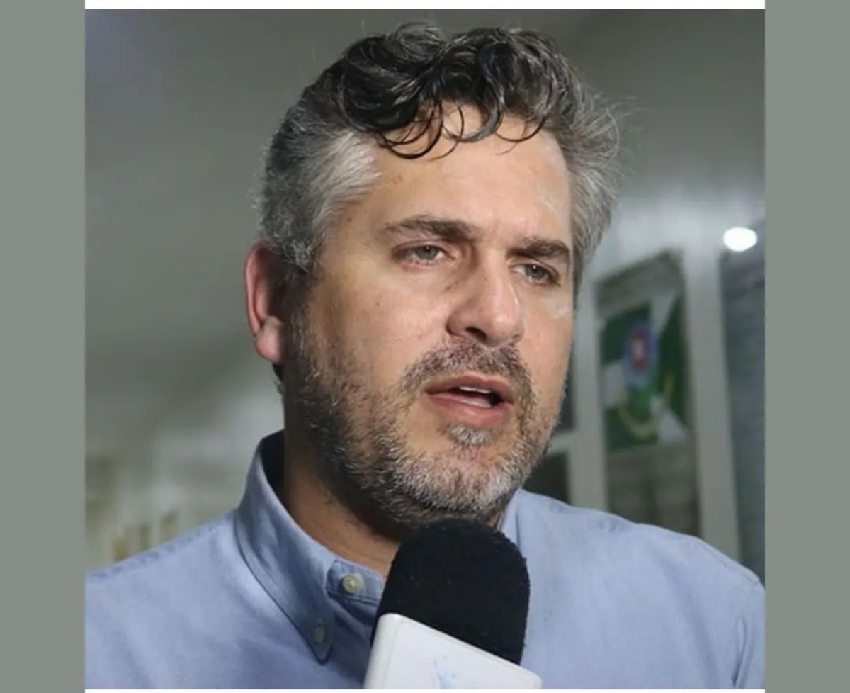 Para tudo: O candidato aí impugnou pesquisa que não colocou o “Dr” antes do nome, Pablo. Porque ele está atrás na disputa