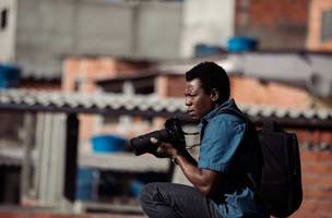 Primeiro episódio da sequência do filme brasileiro será divulgado no dia 25 de agosto; série explora novos conflitos e personagens na Cidade de Deus. (Foto: Reprodução/Divulgação/Renato Nascimento)