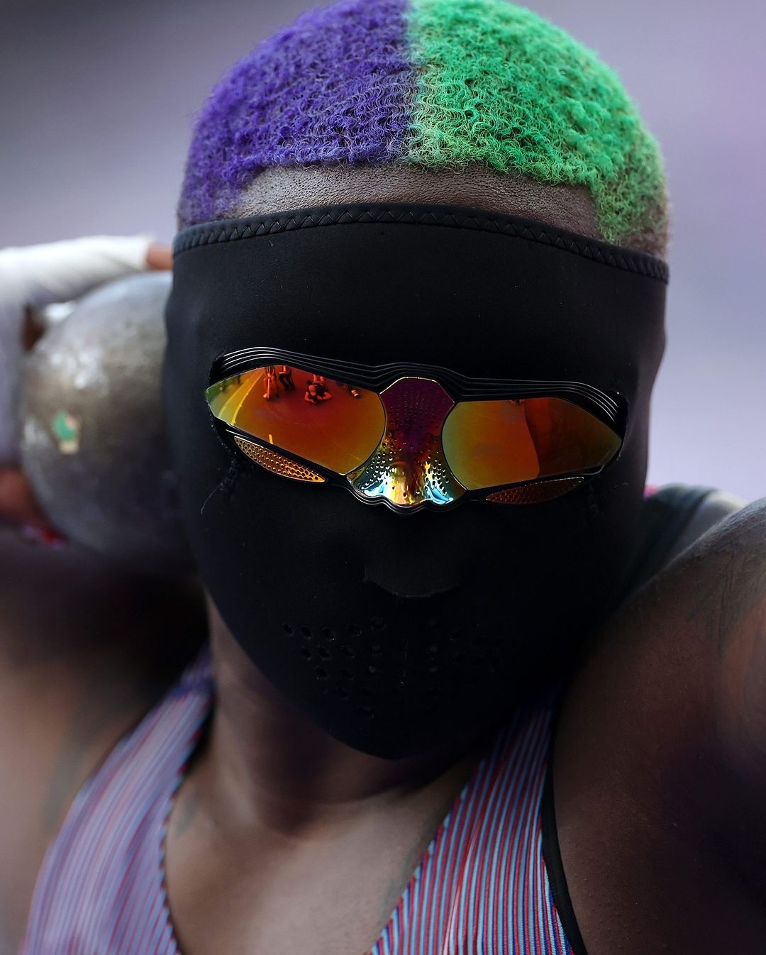 Raven Hulk Sanders, atleta não-binarie.
