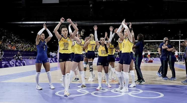 Seleção feminina de vôlei encara a República Dominicana nas quartas da Olimpíada