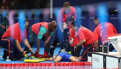 Tamara Potocka, nadadora da Eslováquia, desmaiou após disputar a prova na piscina