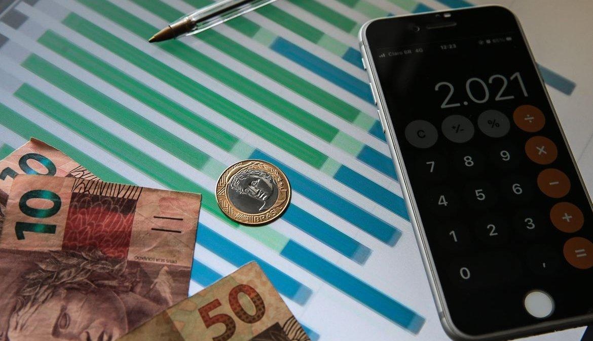 A dívida pública federal caiu 1,46% em agosto ante julho, para R$ 7,036 trilhões, informou o Tesouro Nacional• Marcello Casal Jr/ Agência Brasil