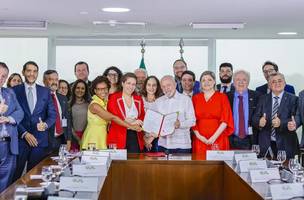 A nova lei tramitava no Congresso há 20 anos (Foto: Ricardo Stuckert)