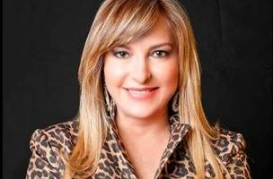 Dina Magalhães está magoada com o que os agentes públicos os fizeram com a verba dos artistas (Foto: Reprodução)