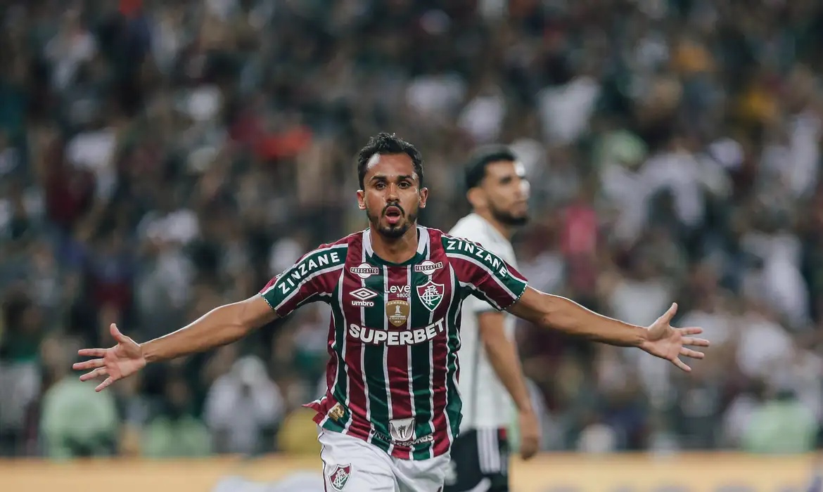Flu saiu na frente