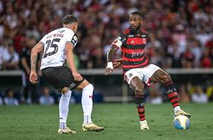 Gerson, autor do gol do Flamengo, em ação no clássico contra o Vasco de Hugo Moura (Foto: Flamengo)