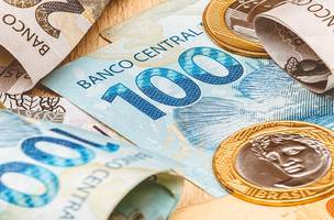 Nova previsão orçamentária eleva expectativa de crescimento do PIB e destina mais recursos a investimentos. (Foto: Reprodução/Freepik)