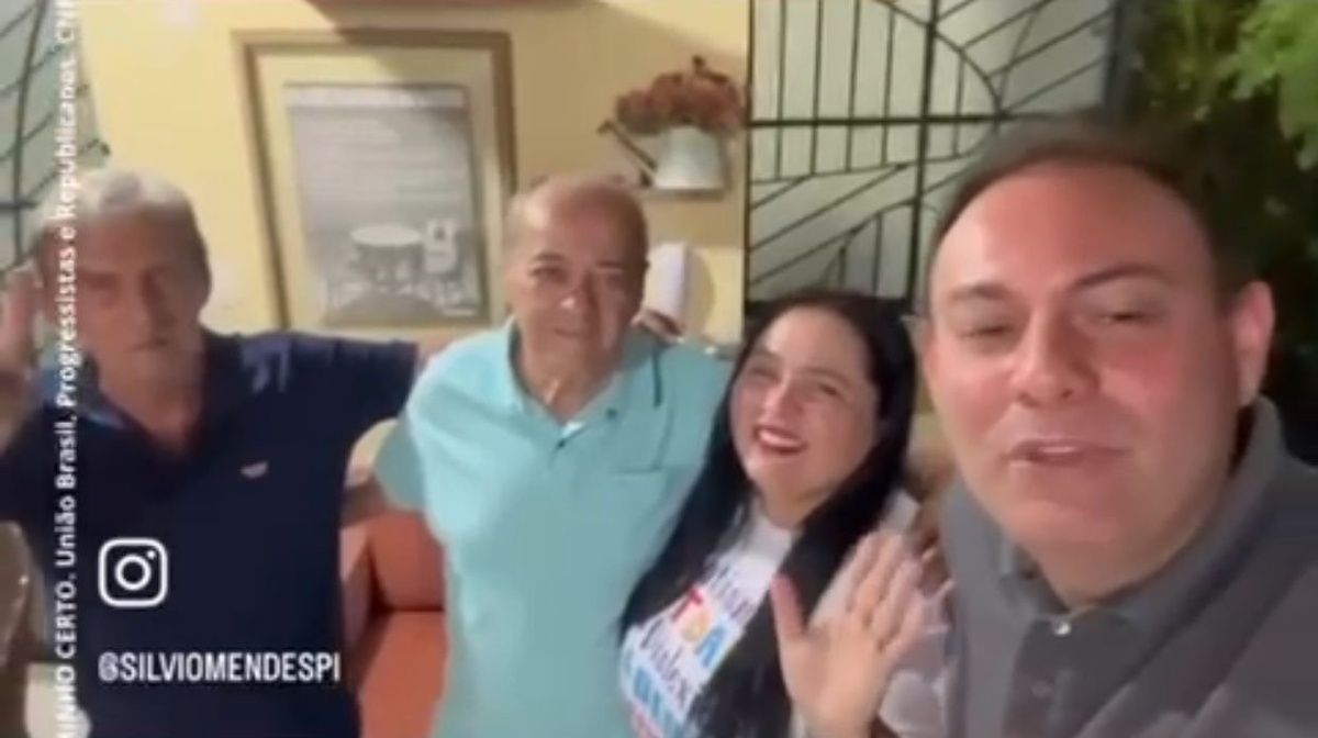 Ravena, seu pai na hora de aderir a Silvio Mendes e Jeova Alencar