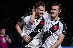 Vegetti e Piton formaram uma dupla letal no Vasco (Foto: Leandro Amorim/Vasco)