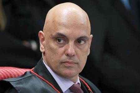 Moraes mantém prisão de Braga Netto e aponta risco à ação do golpe se libertado
