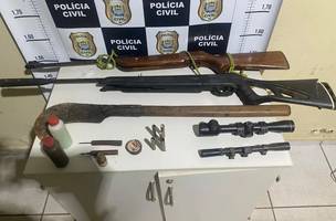 Armas apreendidas. (Foto: Reprodução)