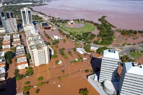 As cheias no Rio Grande do Sul: exemplo do devastador efeito negativo de eventos climáticos extremos na economia