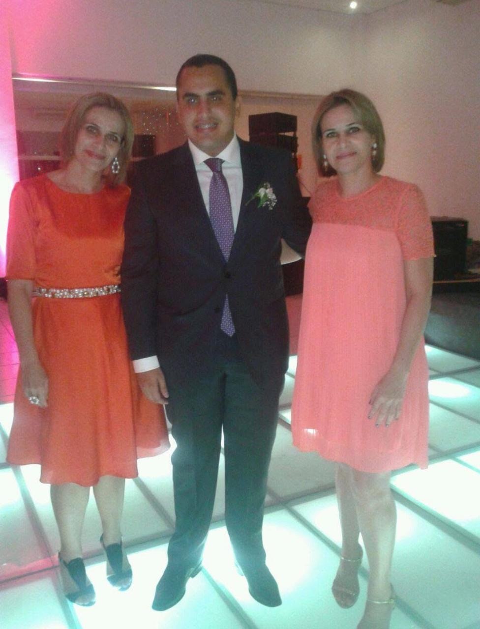 As irmãs do Bolsa Familia Suely e Magaly com o sobrinho ilustre, deputado Georgiano