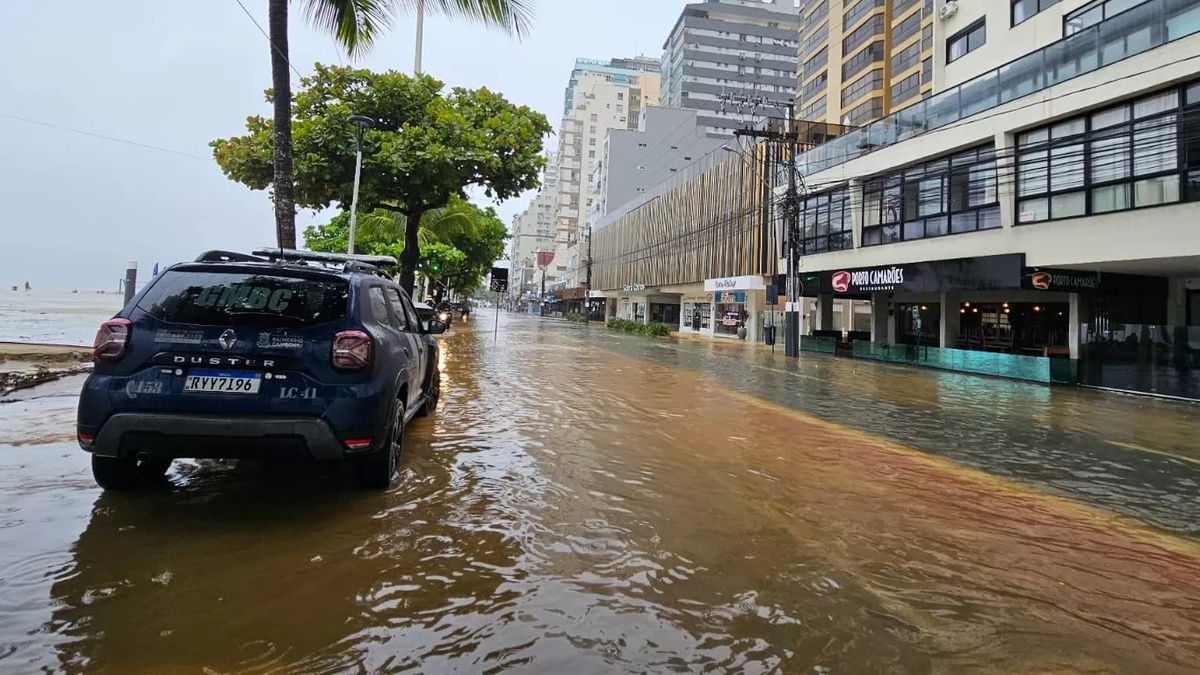 Balneário Camboriú após chuvas torrenciais