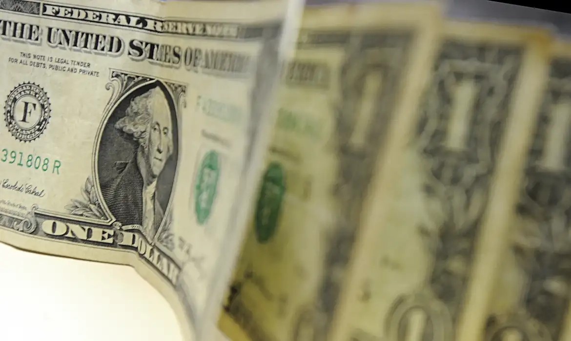 Dólar