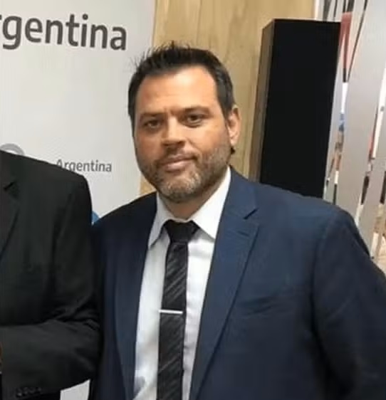 Gastón Burlon Ex-secretário do turismo da Argentina