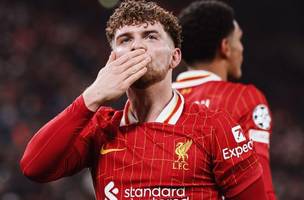 Harvey Elliott comemora o gol da vitória do Liverpool sobre o Lille• Reprodução/X @LFC (Foto: • Reprodução/X @LFC)