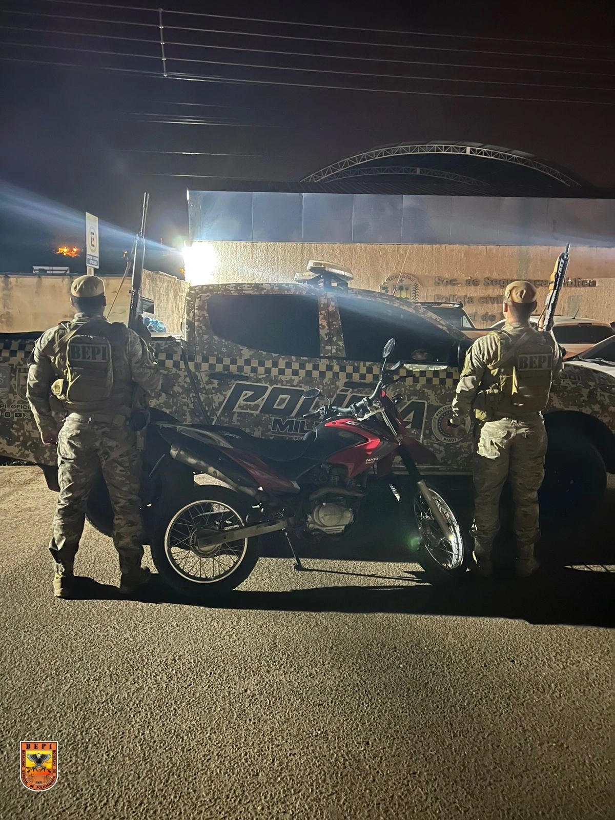 Moto apreendida.