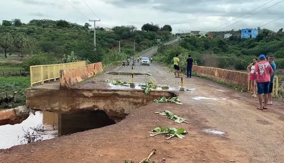 Ponte que liga São João da Canabrava e São Luiz do Piauí