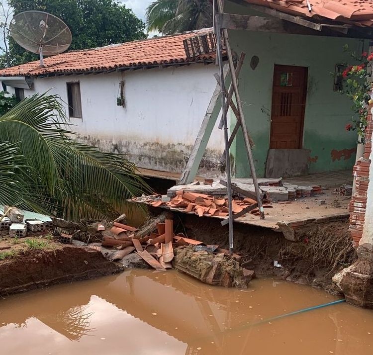 Segundo agricultores, correnteza arrastou tudo e afetou produção local.