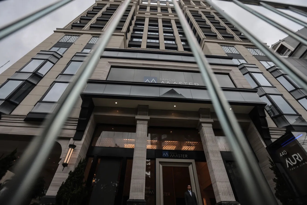 Fachada do Banco Master na cidade de São Paulo, nesta terça-feira, 18 de novembro de 2025.