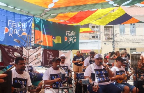 Feira na Praça