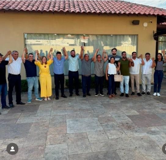 Legendas Prefeito Francisco, que deixou de ser o “outro”, está perdido no caminho. E cercado de interesseiros