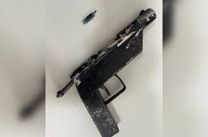 Arma caseira apreendida com o estudante (Foto: Divulgação/PMPI)