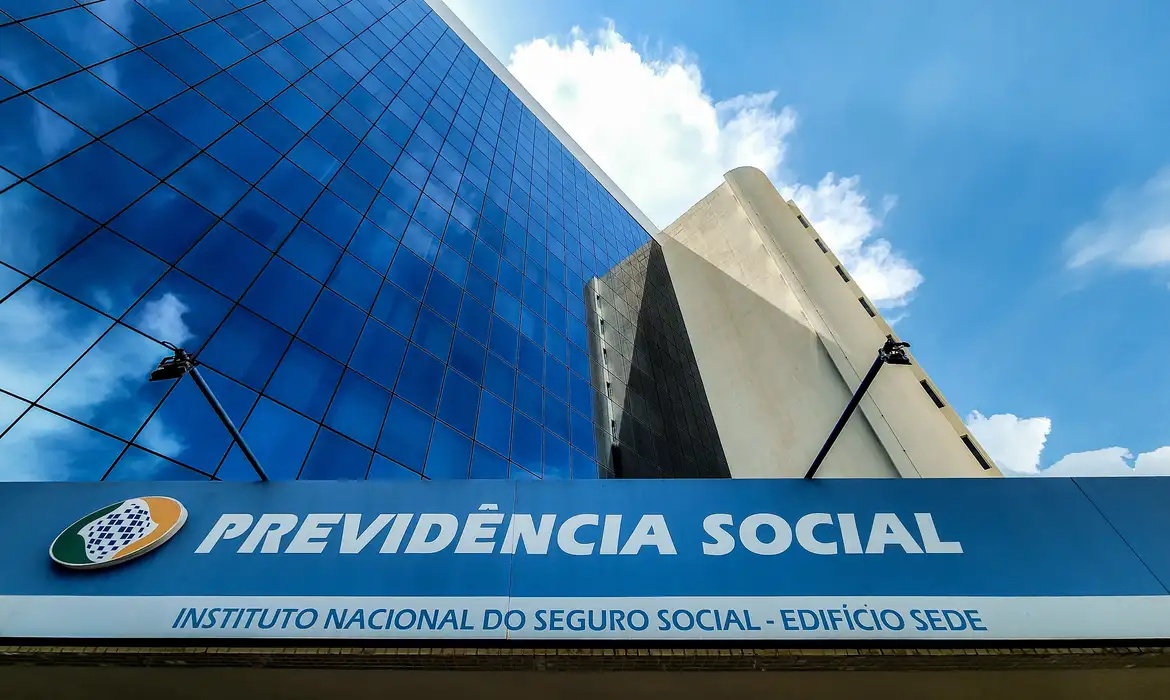 Libera R$ 2,3 Bilhões em Atrasados do INSS