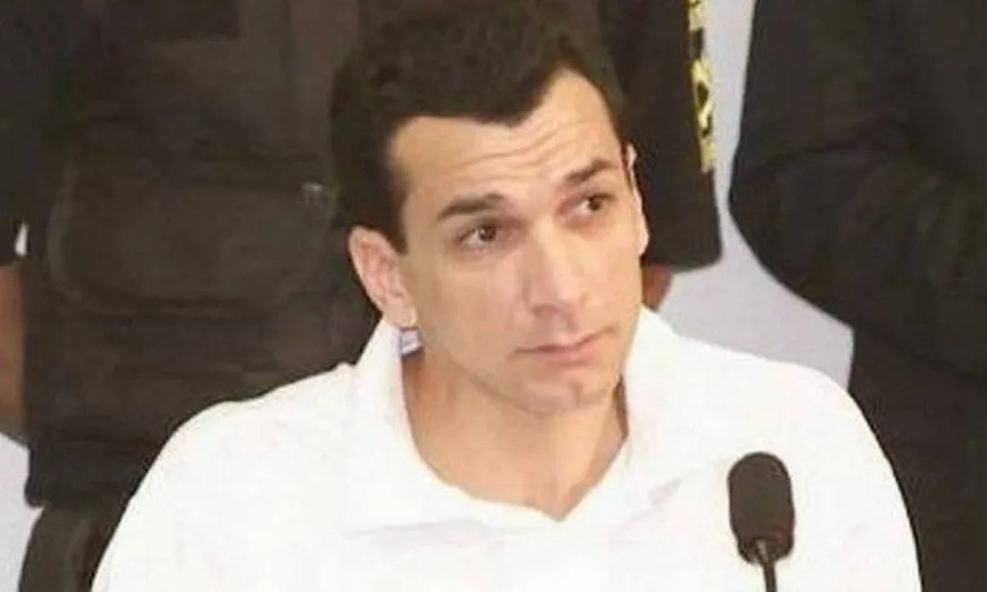 Marcola, apontando como líder do PCC