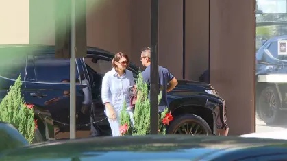 Michelle Bolsonaro visitou o marido e ex-presidente na PF na manhã esta terça-feira (23)