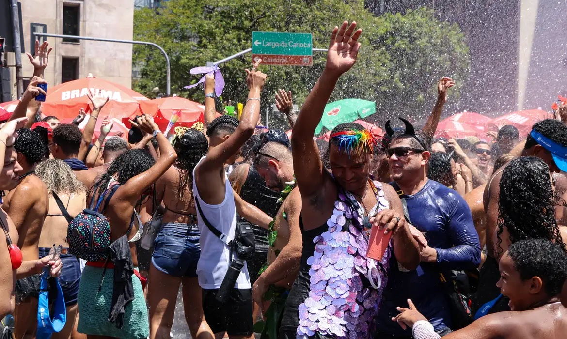 34% das atrações escolhidas para pular o carnaval são shows gratuitos.