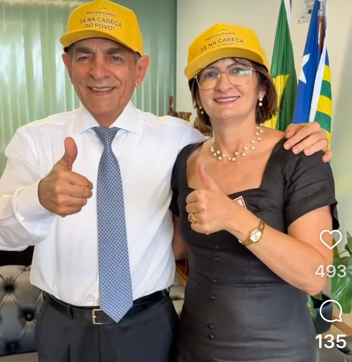 A vontade de aparecer. Chapeu de Otario é marreta.