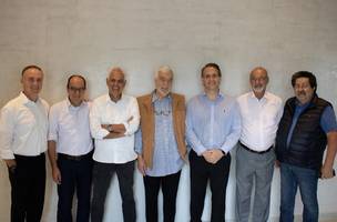 CEO Fabio Amorosino, presidente interino do Conselho, com os sócios-fundadores Cleiton Castro Marques, Dante Alario e Paulo Castro Marques (Foto: Reprodução)