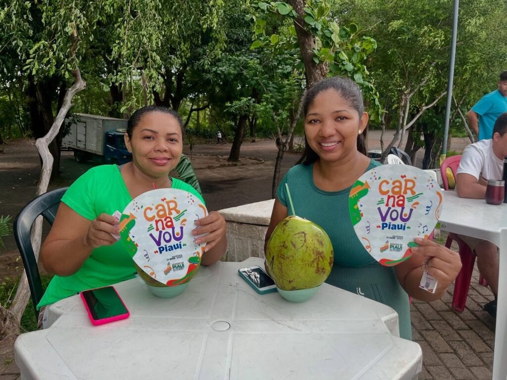 Entrega de materiais na Avenida Raul Lopes.