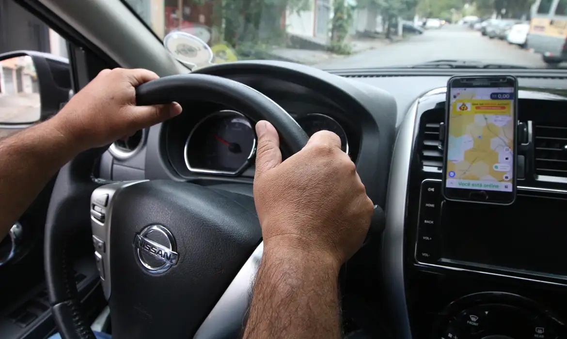extingue ação em que Uber deve reconhecer vínculo empregatício