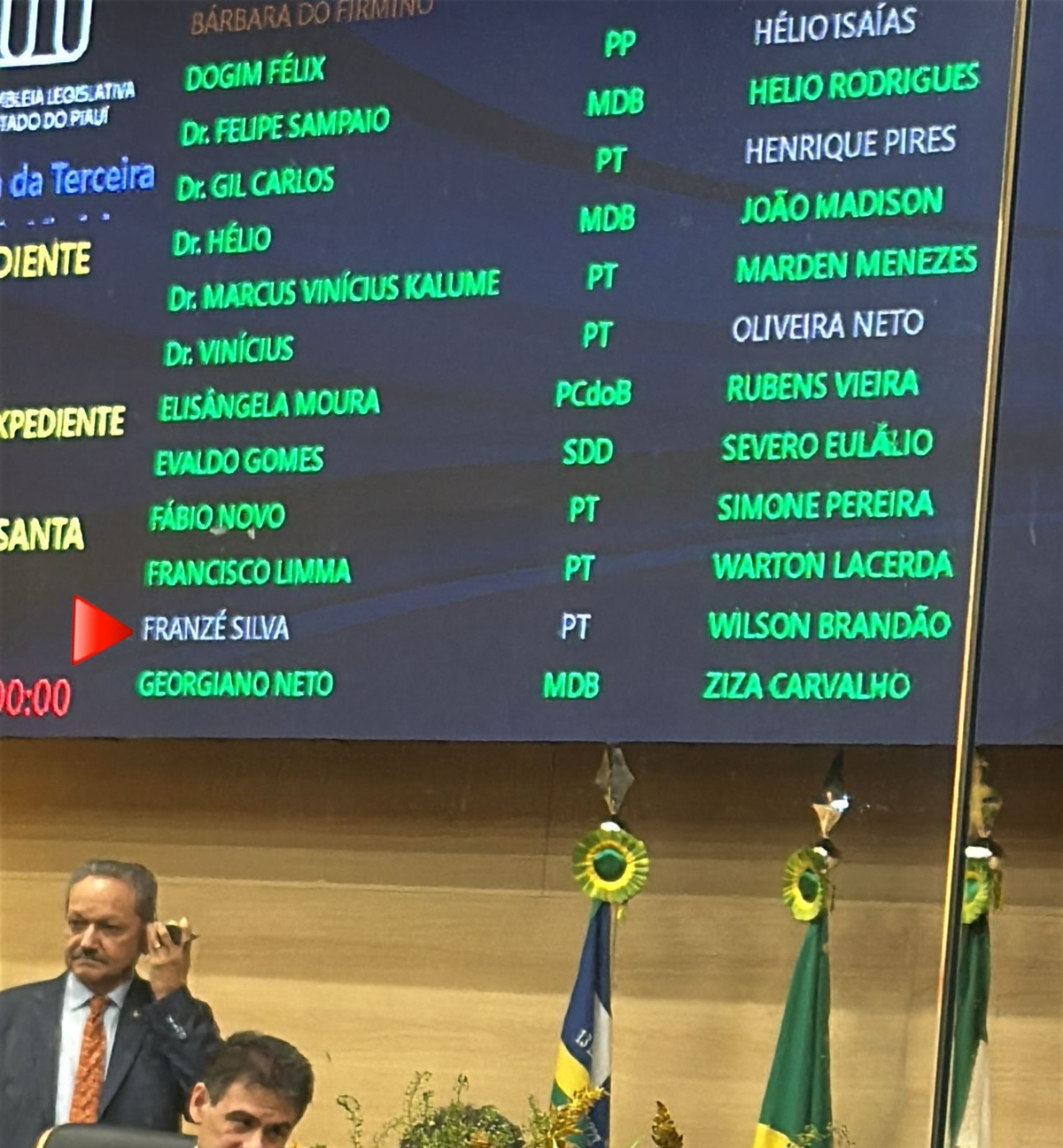 Franzé pegou “falta”