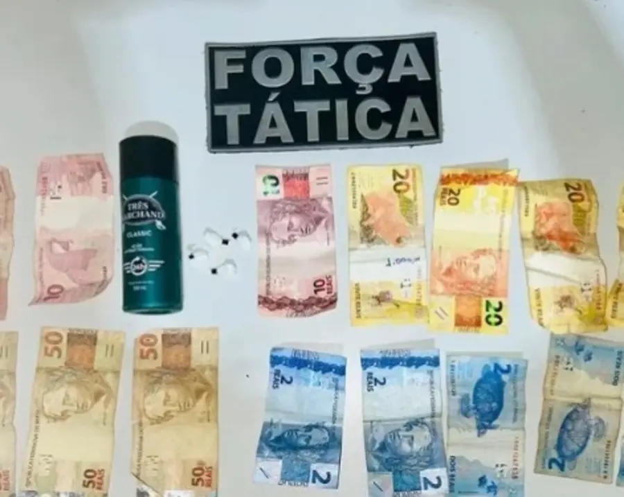 Itens apreendidos.