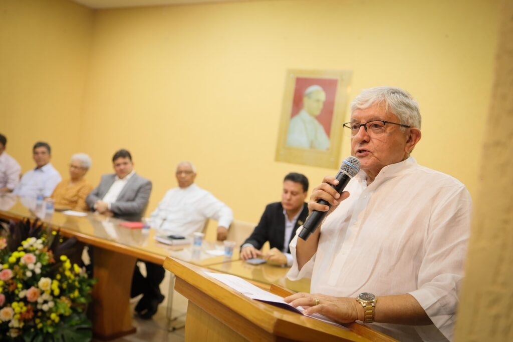 Padre Tony Batista, diretor da Escola de Fé e Política.