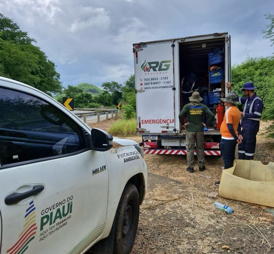 Povoado a 700 metros do acidente está seguro contra contaminação.