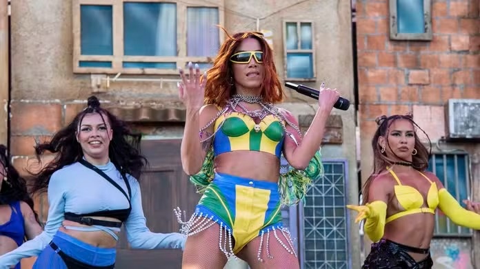 Anitta durante apresentação no Coachella 2022, em Indio, Califórnia