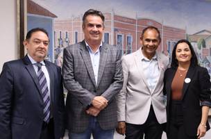 Ciro Nogueira recebe prefeitos no seu gabinete (Foto: Divulgação)