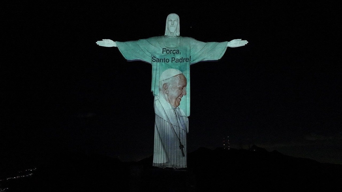 Cristo redentor em homenagem ao Papa