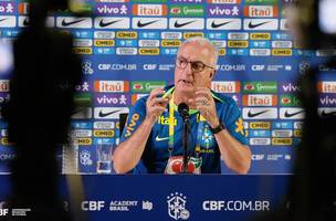 do comando da seleção brasileira de futebol (Foto: CBF demite Dorival Júnior)