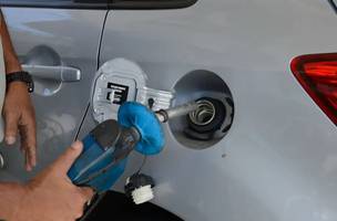 Inalação do vapor de gasolina causa câncer e ameaça frentistas (Foto: Frentistas)