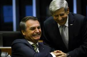 Jair Bolsonaro, ex-presidente da República, e o general Augusto Heleno, ex-chefe do GSI (Foto: Marcelo Camargo/Agência Brasil)