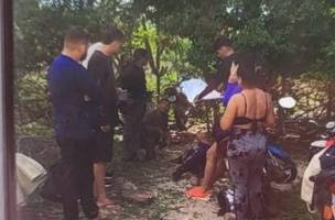 Jovens são atacados por enxame de abelhas e socorridos pelo Corpo de Bombeiros em Castelo do Piauí (Foto: Divulgação)