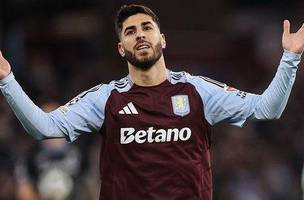Marco Asensio durante disputa entre Aston Villa e Club Brugge• Divulgação / Aston Villa (Foto: • Divulgação / Aston Villa)