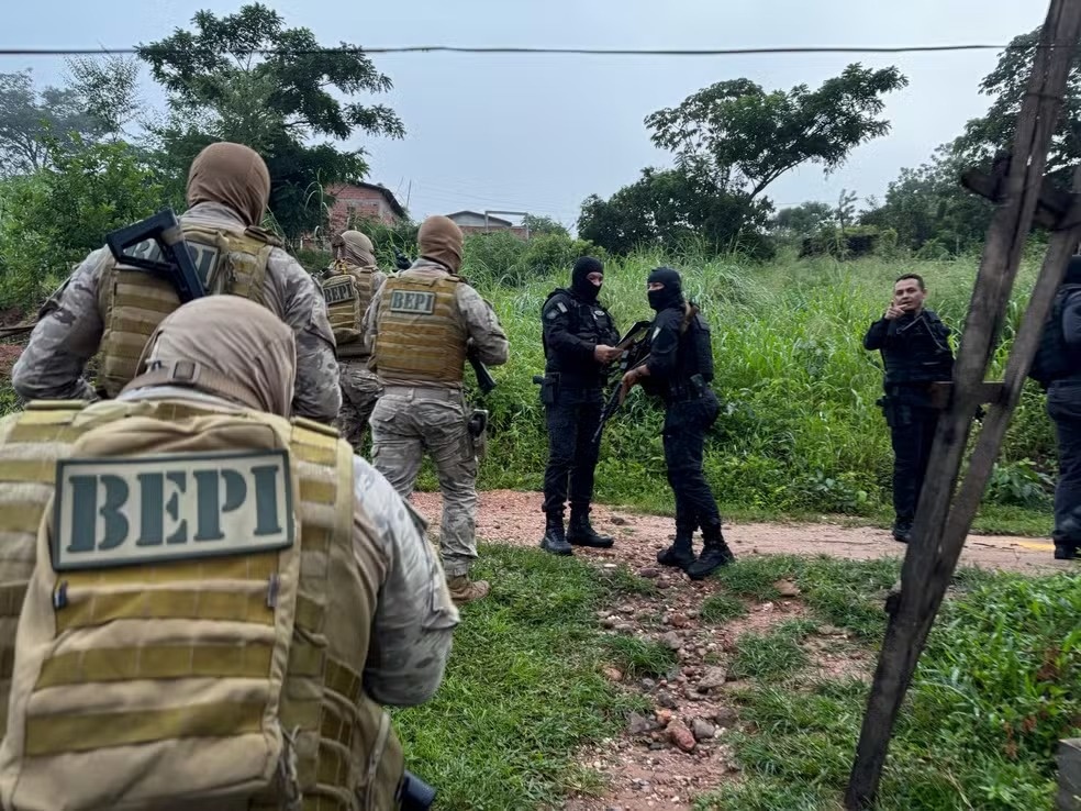Operação Draco 198 cumpre 24 mandados de busca e apreensão em 24 endereços na zona Sudeste